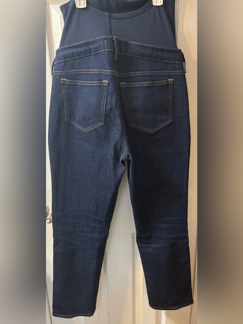 Abercrombie & Fitch Maternity 90s Straight Jeans Short - Picture 4 of 6